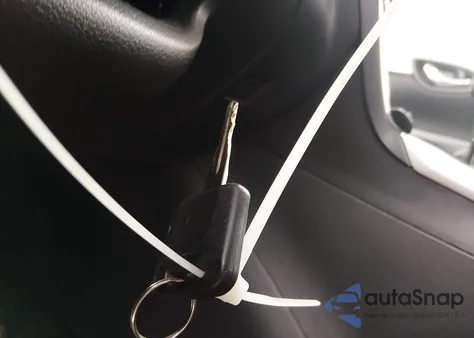 2018 Nissan Sentra S z USA, uszkodzony, nr VIN 3N1AB7AP1JY279889